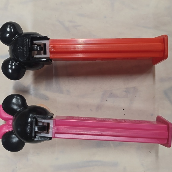 Vintage Mickey/Minnie Pink and Red Pez Character Candy Dispensers Mint (2) - Picture 5 of 5